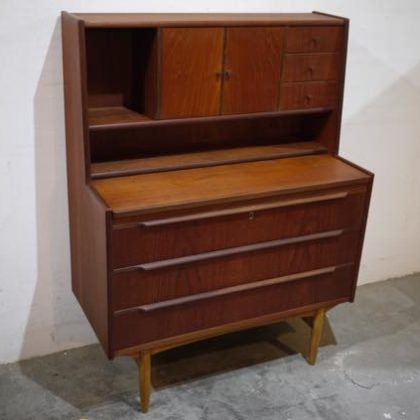 北欧中古家具、ビンテージ家具、デンマーク家具、チーク家具、ビューロー