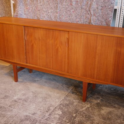 北欧中古家具、ビンテージ家具、デンマーク家具、チーク家具、サイドボード
