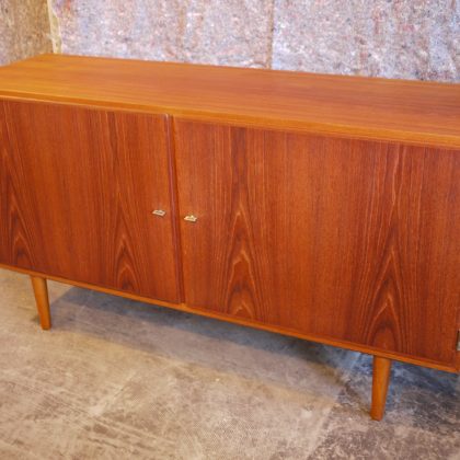 北欧中古家具、ビンテージ家具、デンマーク家具、チーク家具、サイドボード、side board